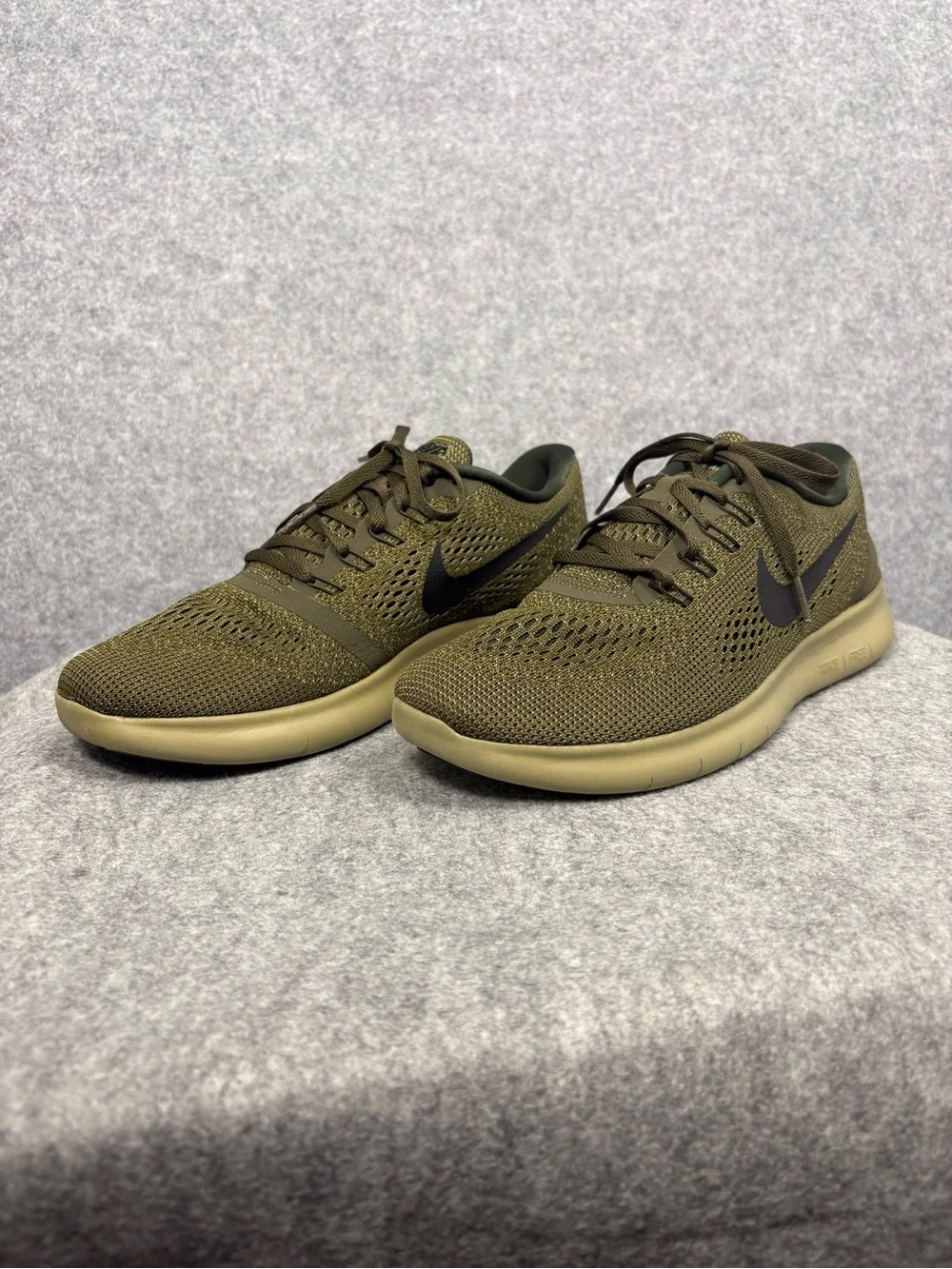 Nike Free RN 2017 Running Shoes Olive Green Men’s Size 10